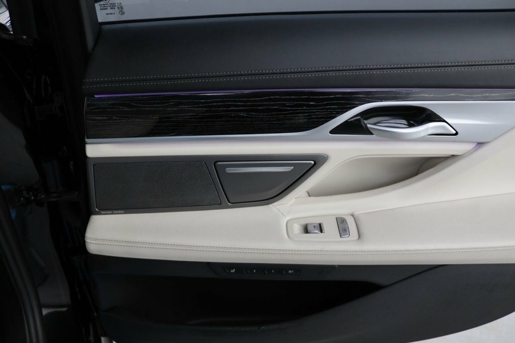 BMW 7 Series Saloon Black #27