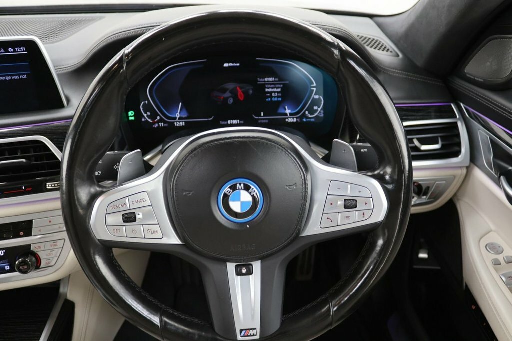 BMW 7 Series Saloon Black #26