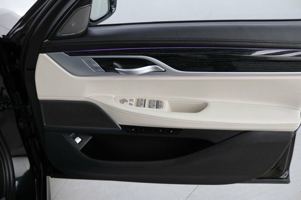 BMW 7 Series Saloon Black #34