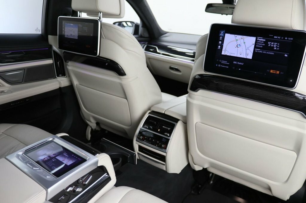 BMW 7 Series Saloon Black #24