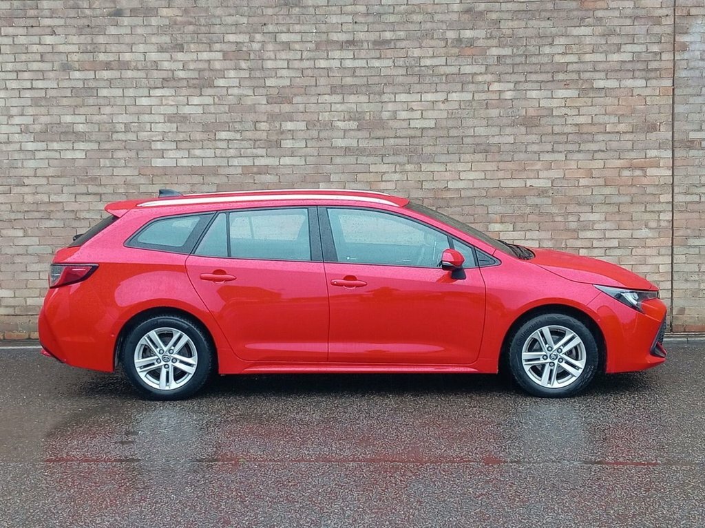 Toyota Corolla 1.8L Icon Tech FP72PZK Red #3