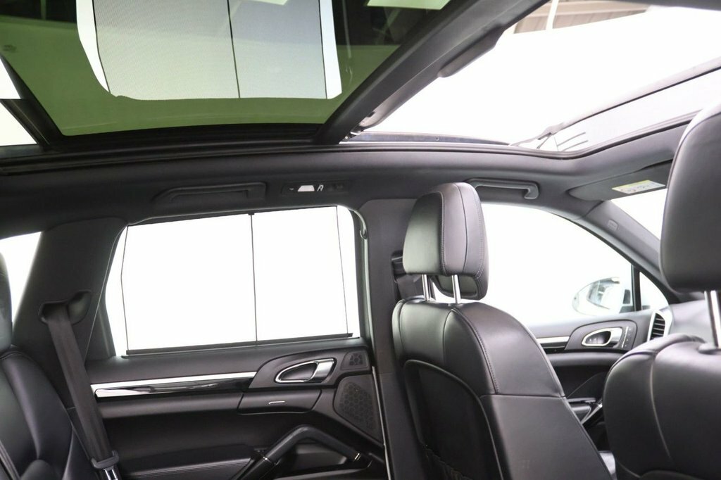 Porsche Cayenne 3L S Platinum Edition White #2