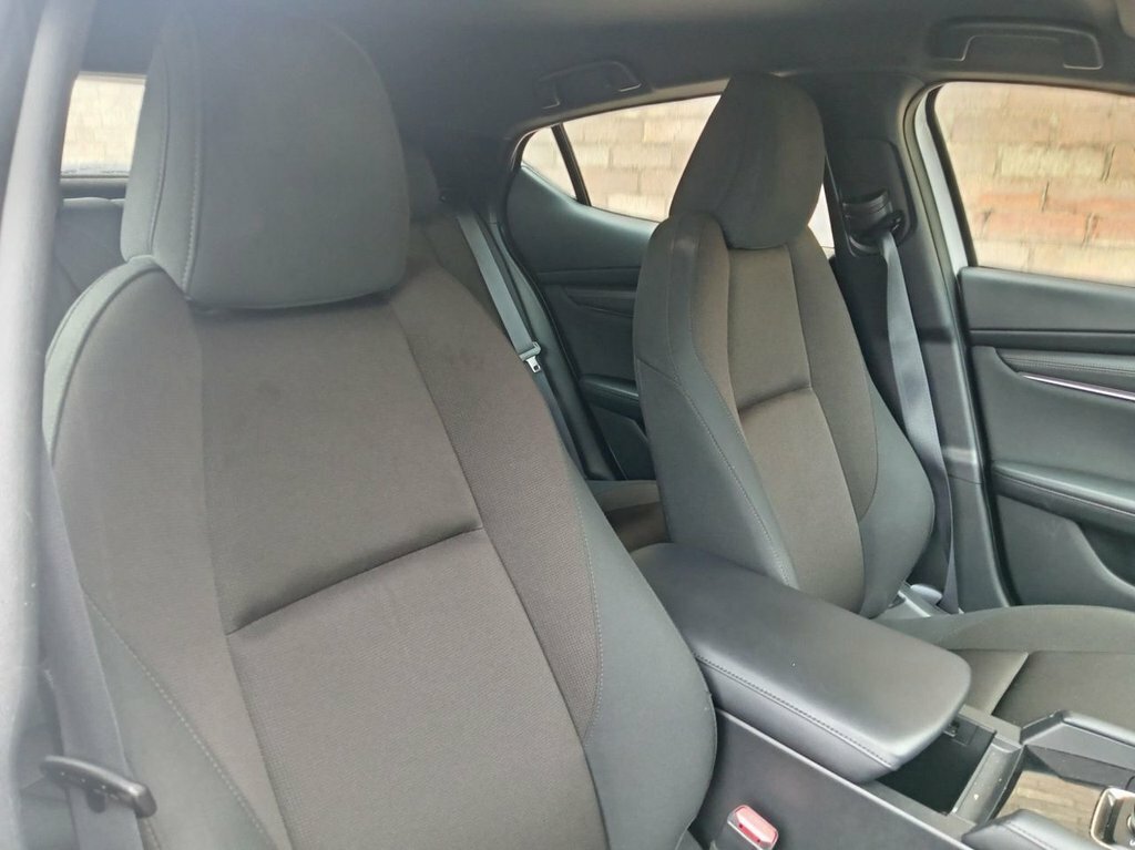 Mazda 3 2L Se-l Lux White #5