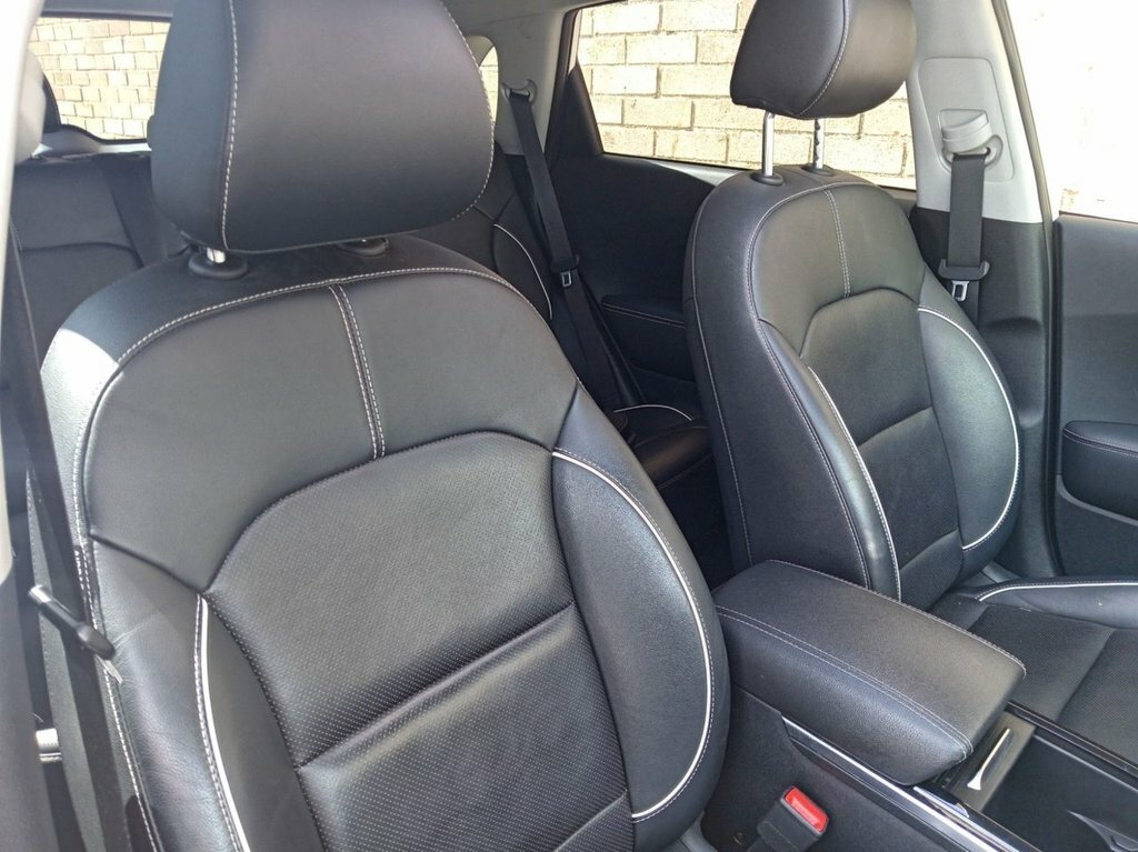 Kia e-Niro Suv White #6