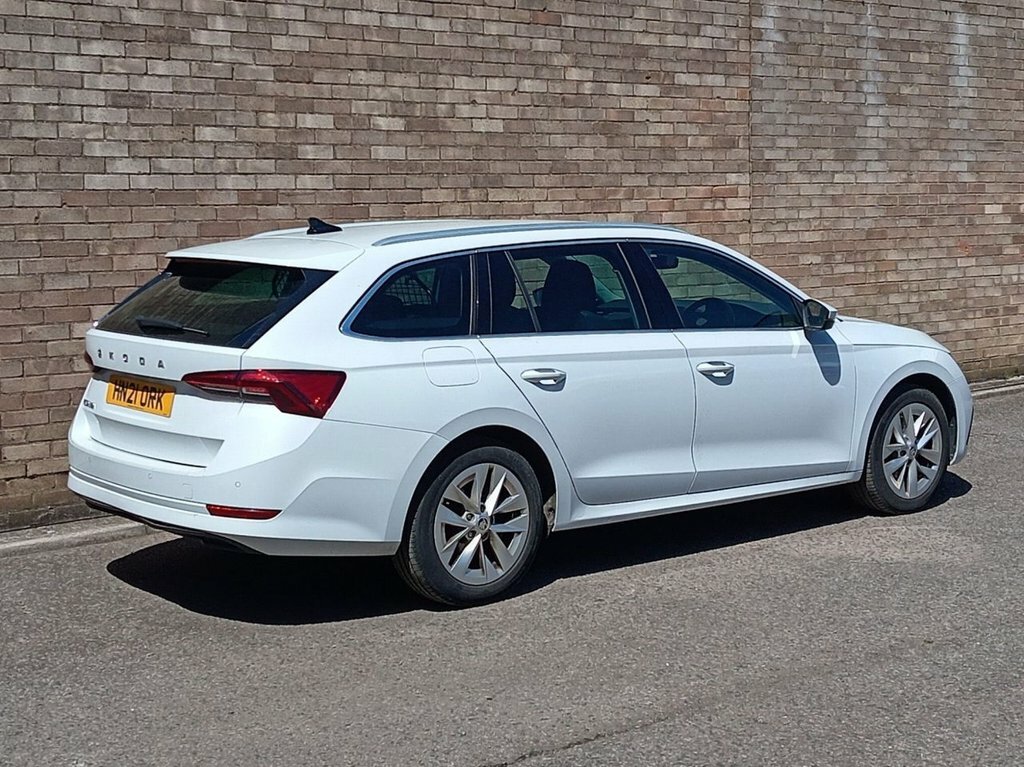 Skoda Octavia 2L Se L White #3