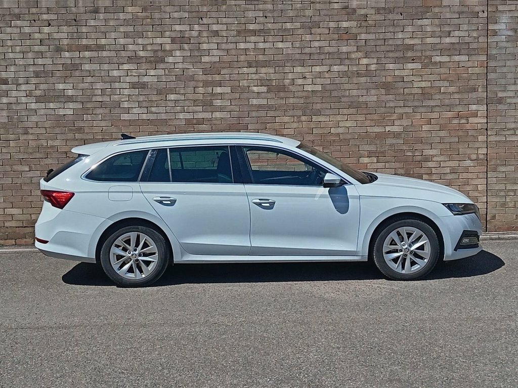 Skoda Octavia 2L Se L White #2