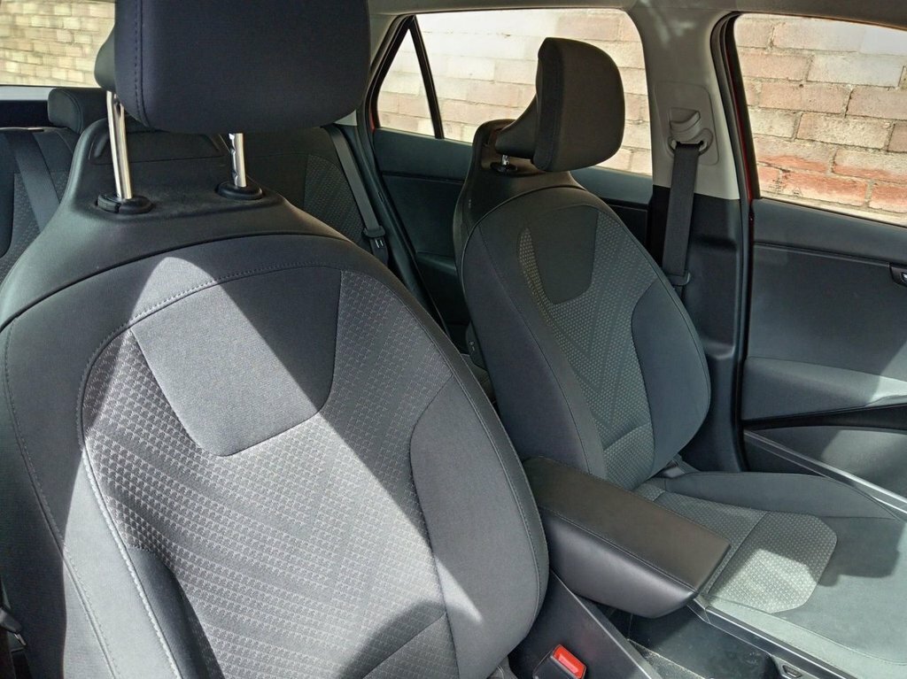 Kia Niro 1L 2 Red #2