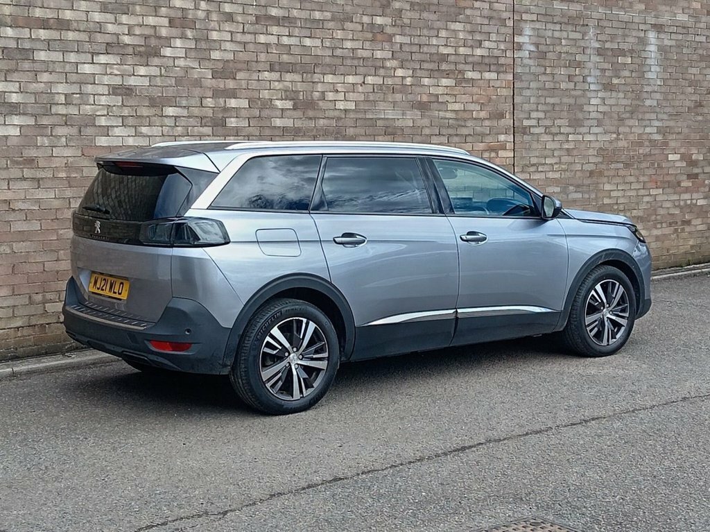 Peugeot 5008 1.5L Allure Premium Grey #4