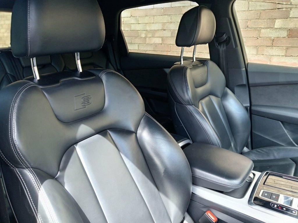 Audi Q7 3L S Line Black #5