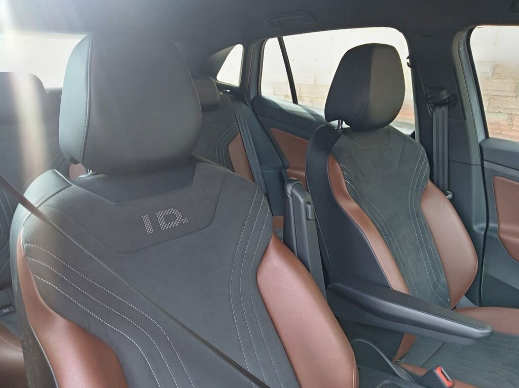 Volkswagen ID.4 Suv Grey #5