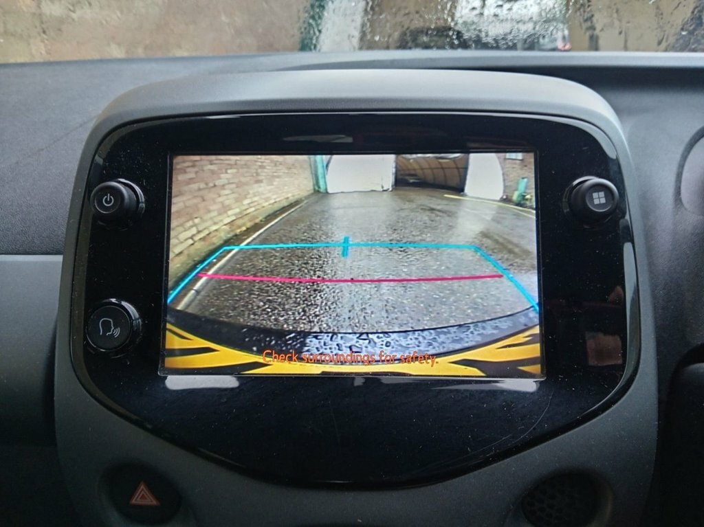 Toyota Aygo 1L X-play Silver #2