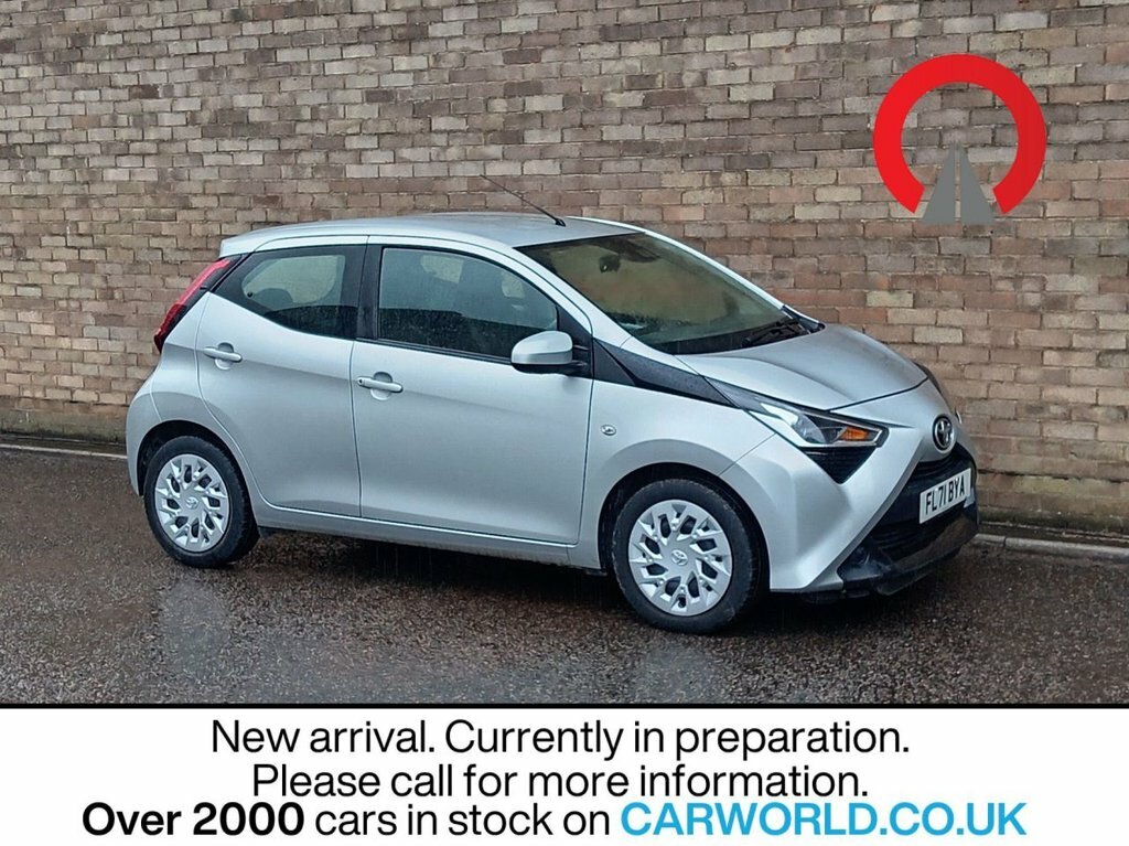 Toyota Aygo 1L X-play Silver