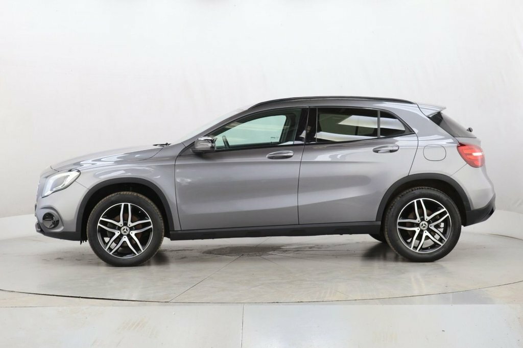 Mercedes-Benz GLA Class 1.6L Urban Edition GY69BKL Grey #4
