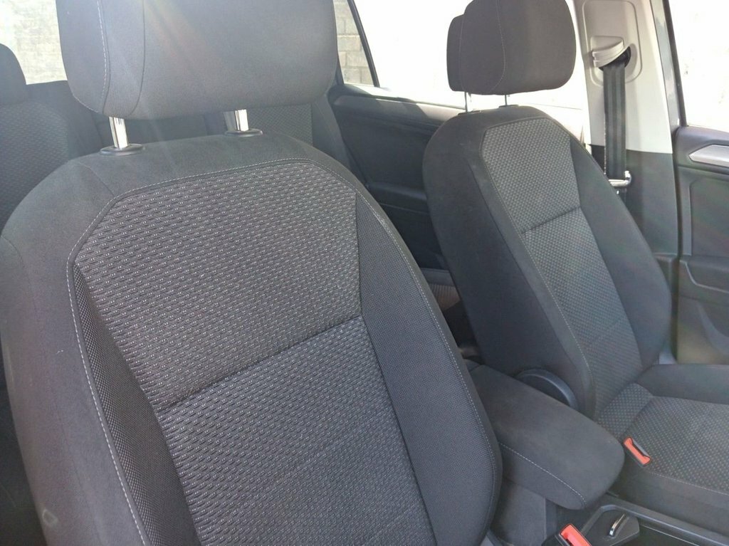 Volkswagen Tiguan Allspace 2L Match Grey #4