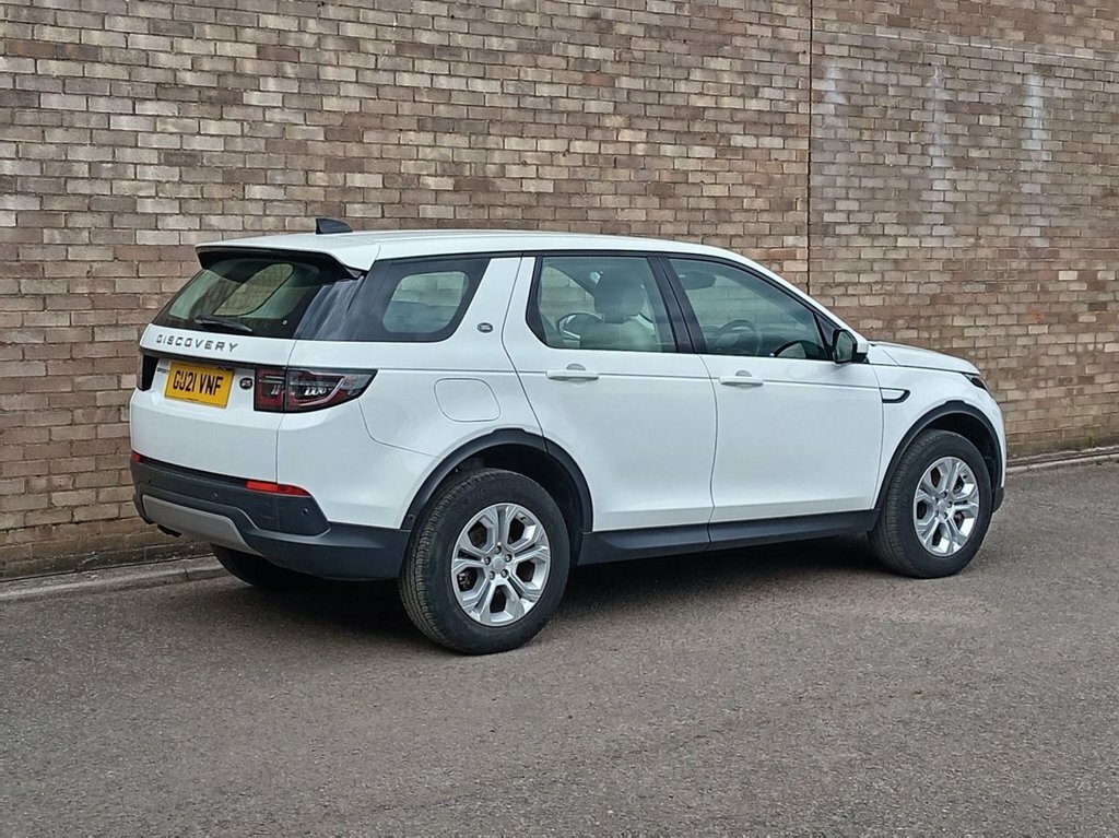 Land Rover Discovery Sport 2.0 D200 S White #5