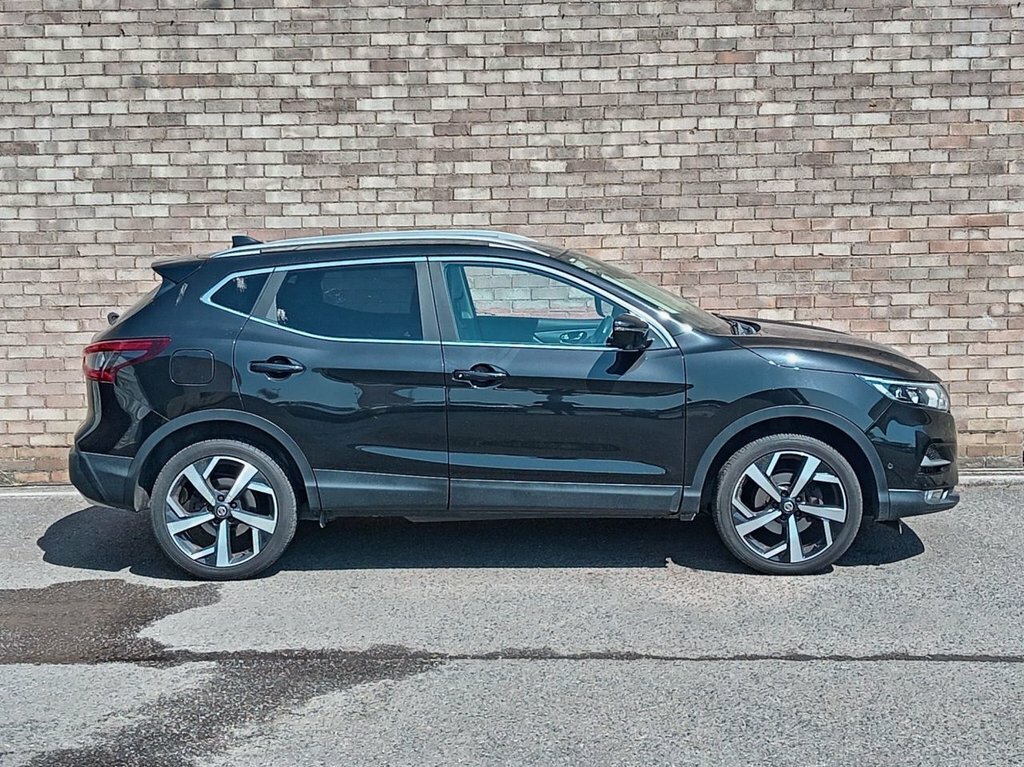 Nissan Qashqai 1.3L Tekna WG19JWA Black #4