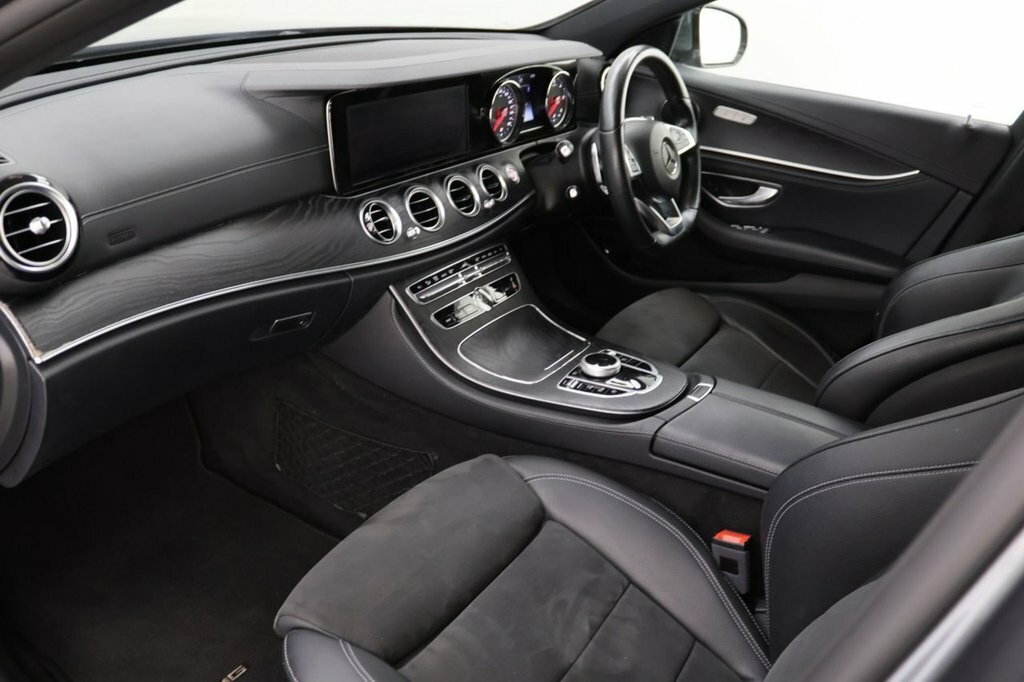 Mercedes-Benz E Class 2.0 E220d Amg Line G-tronic 4Matic Euro 6 Ss 2  #20