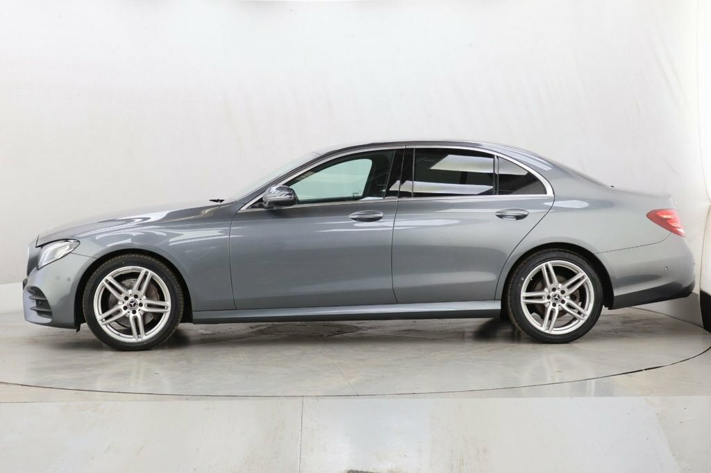 Mercedes-Benz E Class 2L Amg Line Grey #4