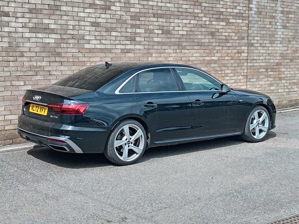 Audi A4 2L S Line Black #4