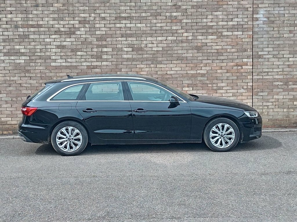Audi A4 Avant 2L Technik Black #3