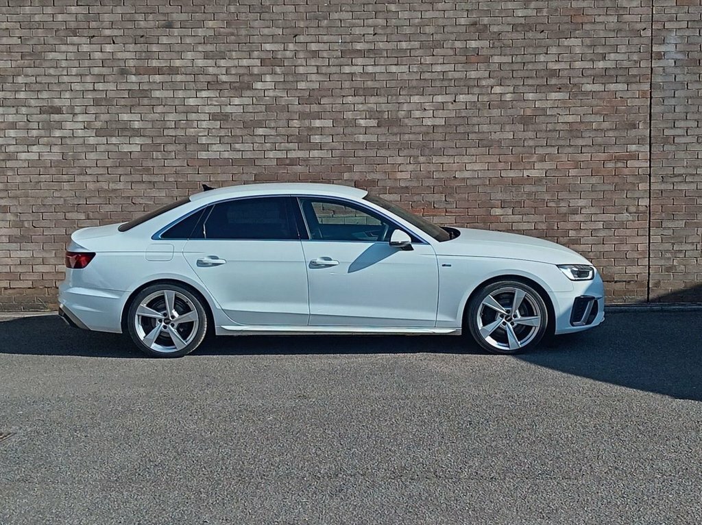 Audi A4 2L S Line White #3