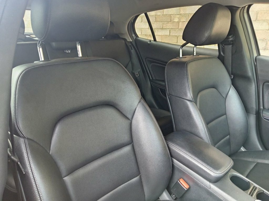 Mercedes-Benz GLA Class 2L Sport VE67DNF Grey #5