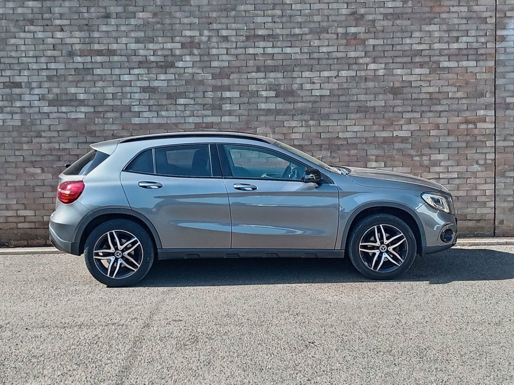 Mercedes-Benz GLA Class 1.6L Urban Edition Grey #3