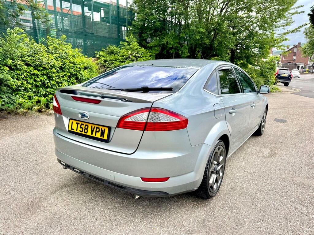 Ford Mondeo Saloon Grey #7