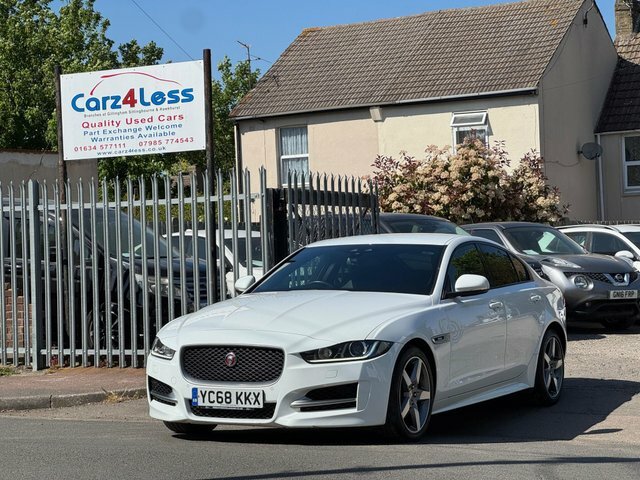 Jaguar XE 2.0D R-sport Euro 6 S S White #4