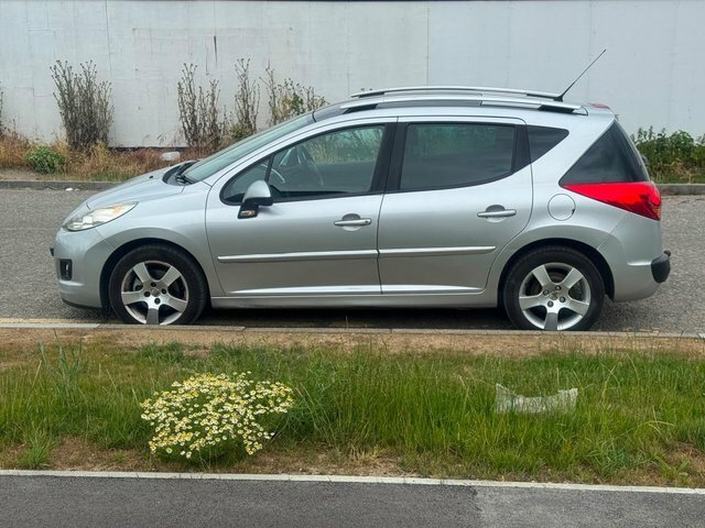 Peugeot 207 SW 1.6 Hdi Allure Euro 5 Silver #5
