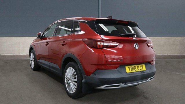 Vauxhall Grandland X 1.2 Turbo Sport Nav Euro 6 S S Red #3