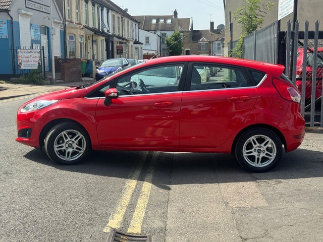 Ford Fiesta 1.25 Zetec Euro 5 Red #5