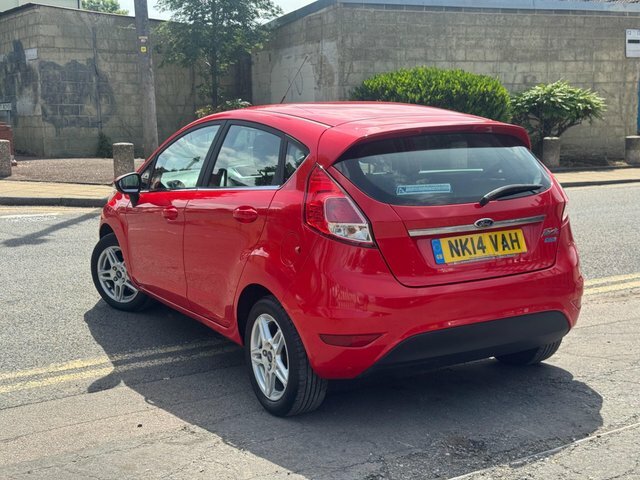 Ford Fiesta 1.25 Zetec Euro 5 Red #3