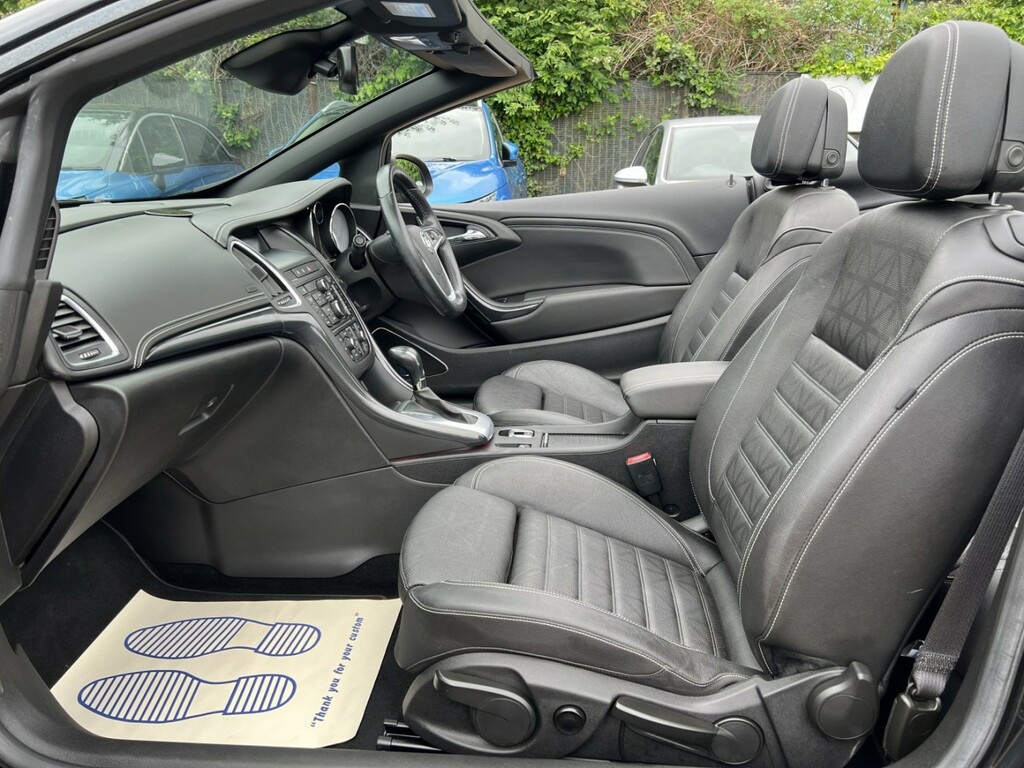 Vauxhall Cascada 1.6 T 16V Elite Black #2