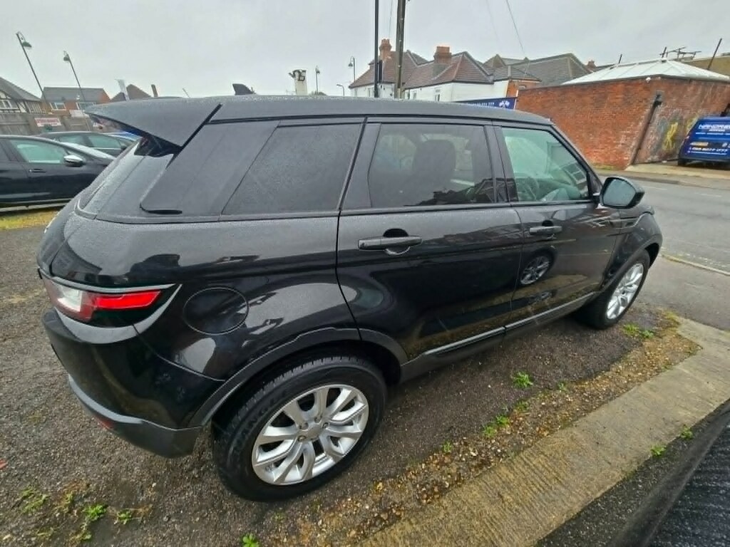 Land Rover Range Rover Evoque 2.0 Td4 Se Tech LS16CLX Black #5