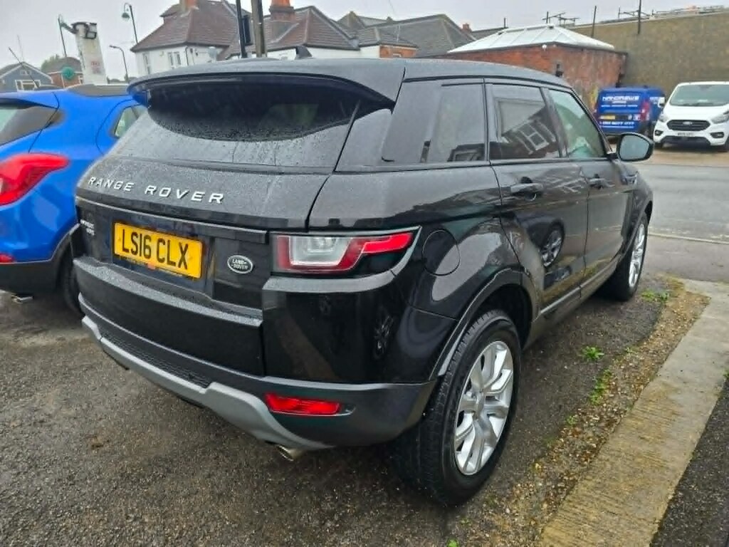 Land Rover Range Rover Evoque 2.0 Td4 Se Tech LS16CLX Black #6