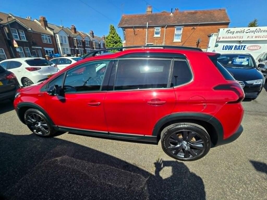 Peugeot 2008 1.5 Bluehdi 100 Gt Line KT18VHR Red #4