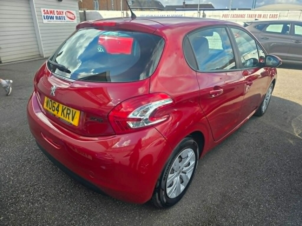 Peugeot 208 1.2 Vti Access WO64KRV Red #6