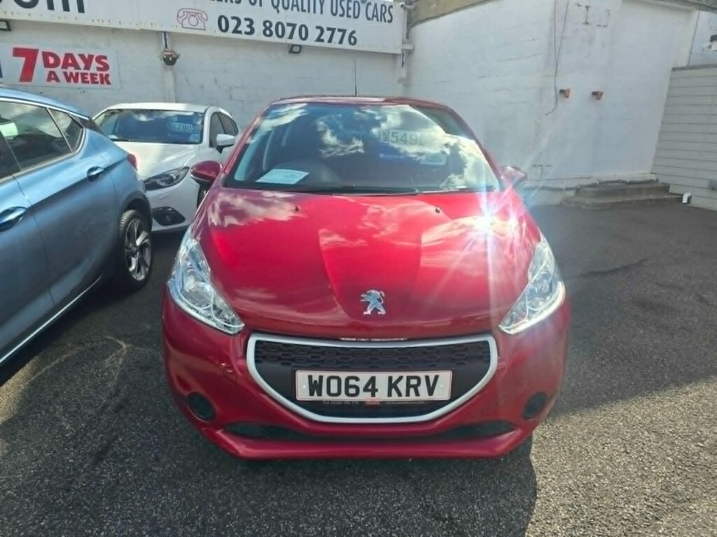 Peugeot 208 1.2 Vti Access WO64KRV Red #2
