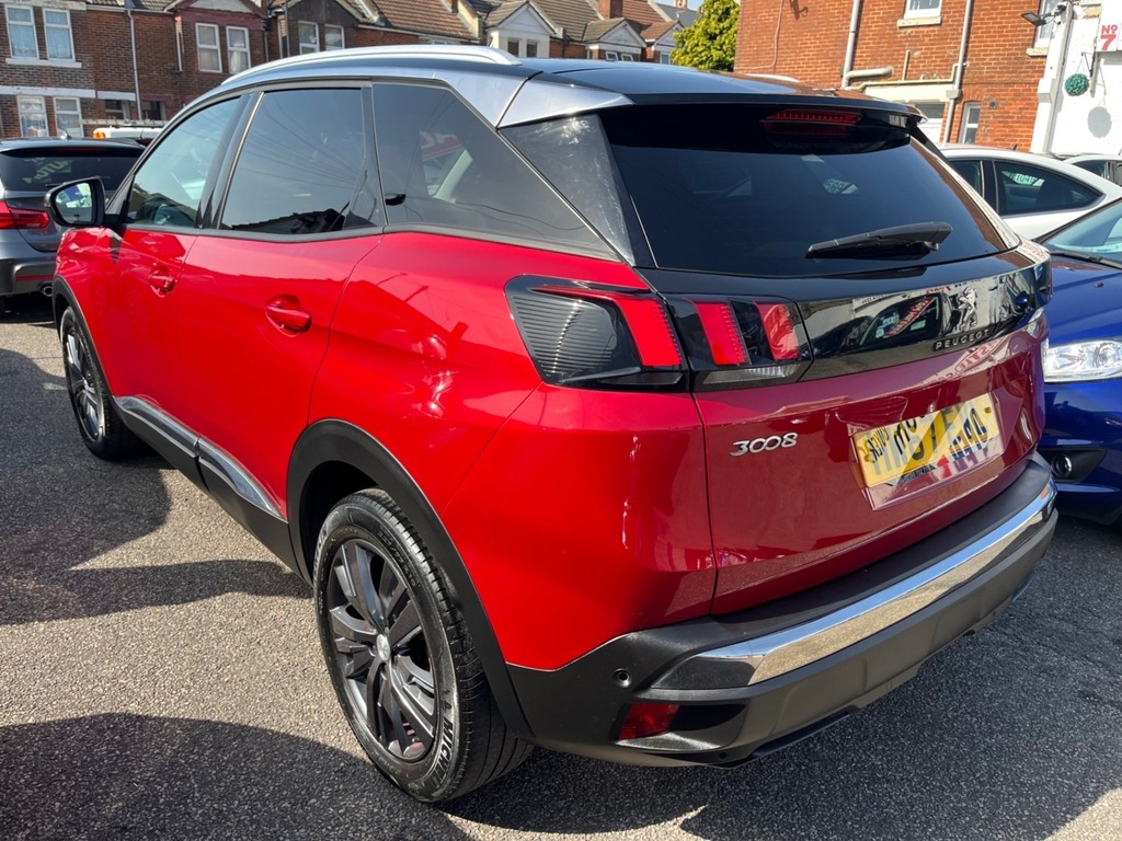 Peugeot 3008 1.2 Puretech Allure Eat6 Red #4