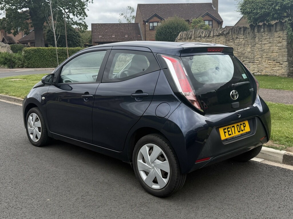 Toyota Aygo 1.0 Vvt-i X-play 201717 Blue #6