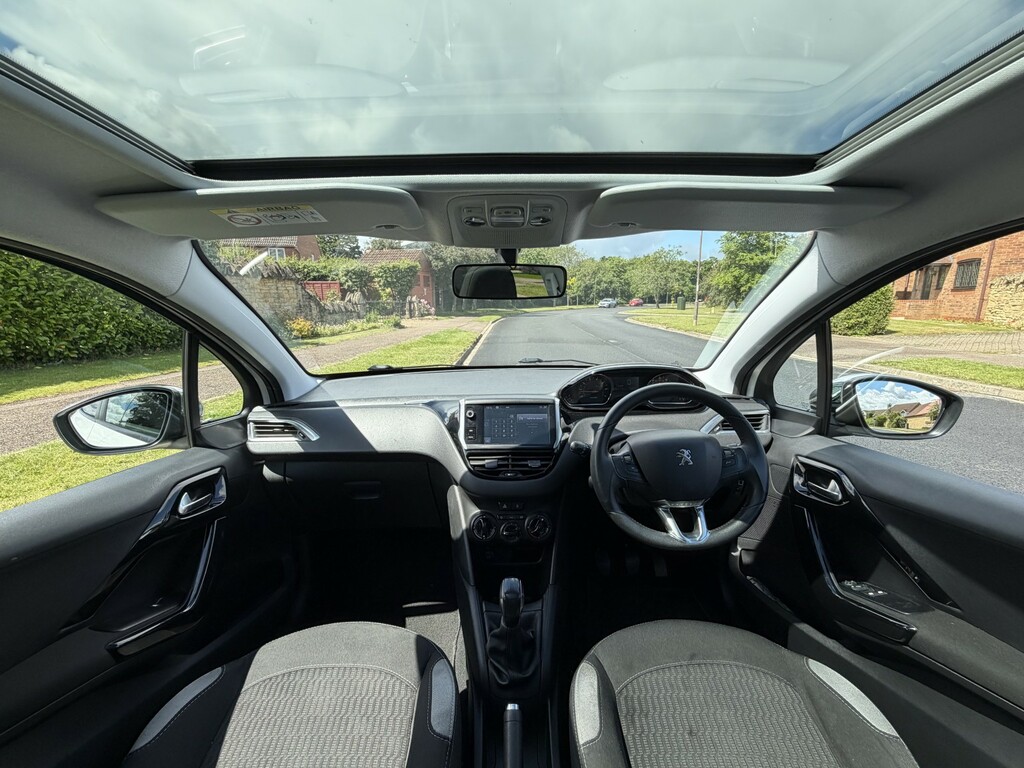 Peugeot 208 Active Silver #16