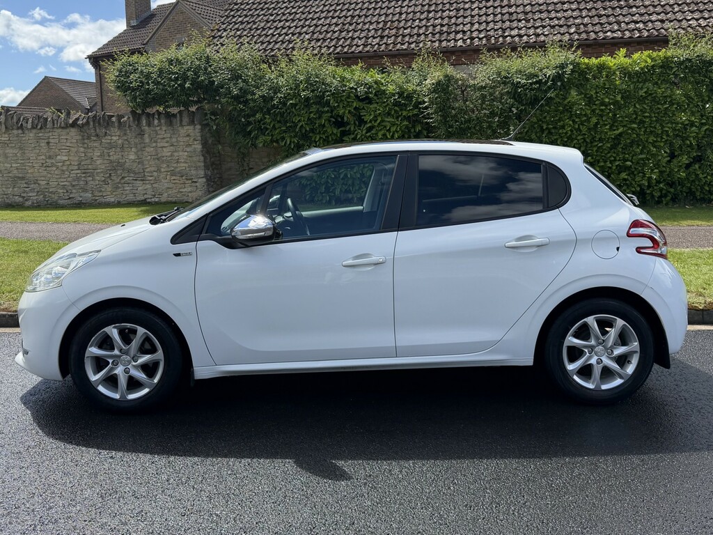 Peugeot 208 Active Silver #7