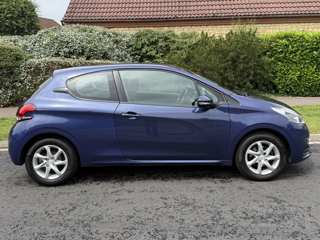 Peugeot 208 1.2 Puretech Active Blue #3