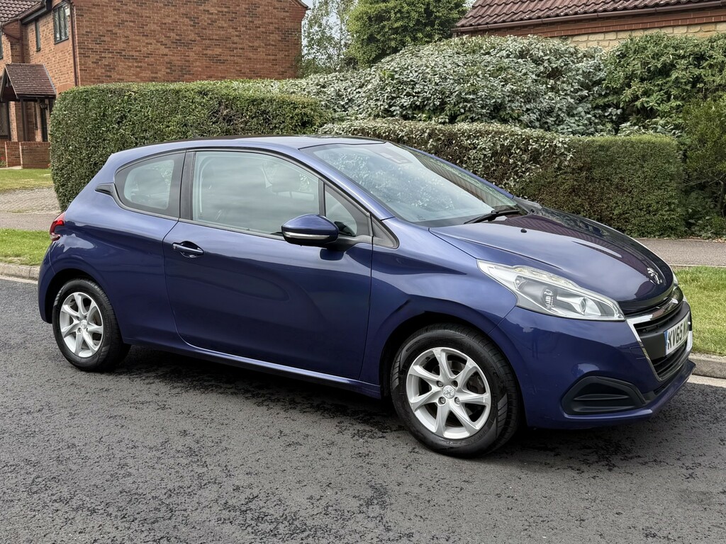 Peugeot 208 1.2 Puretech Active Blue #2