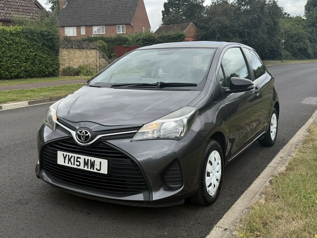 Toyota Yaris Icon Grey #8