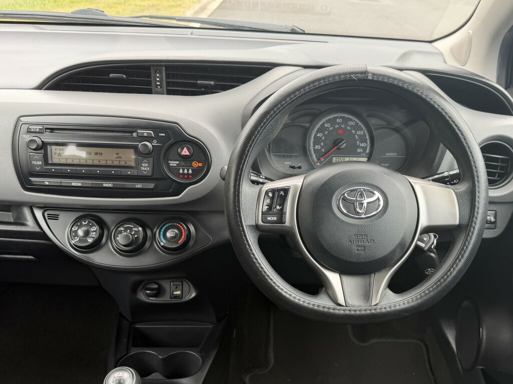 Toyota Yaris Icon Grey #16