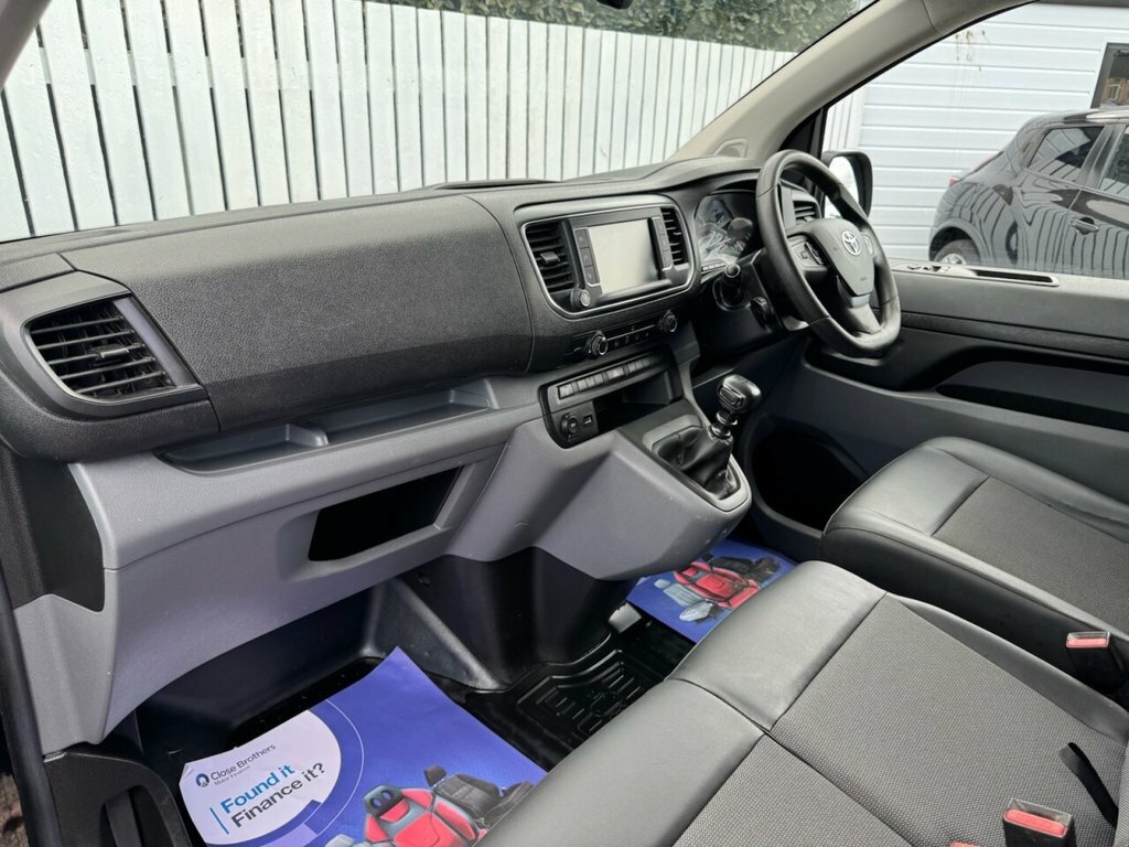 Toyota PROACE 1.5D 120 Icon Van #18