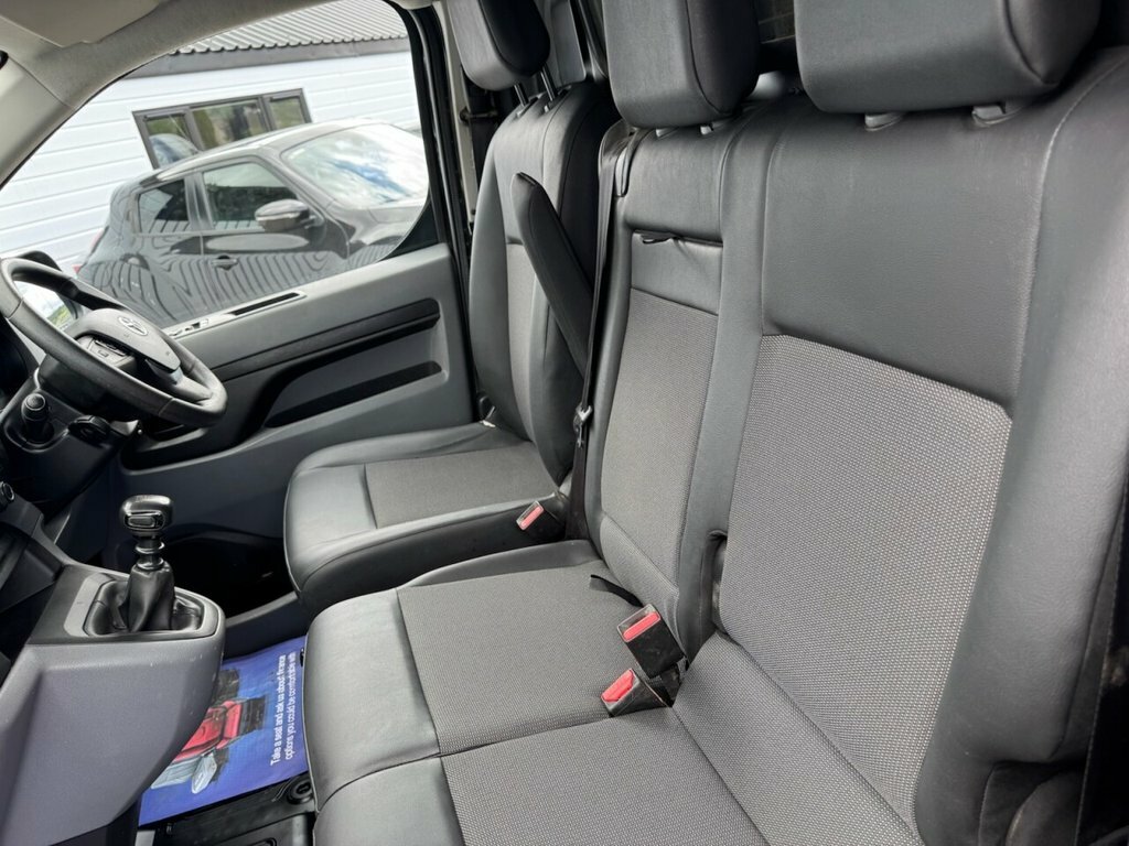 Toyota PROACE 1.5D 120 Icon Van #19