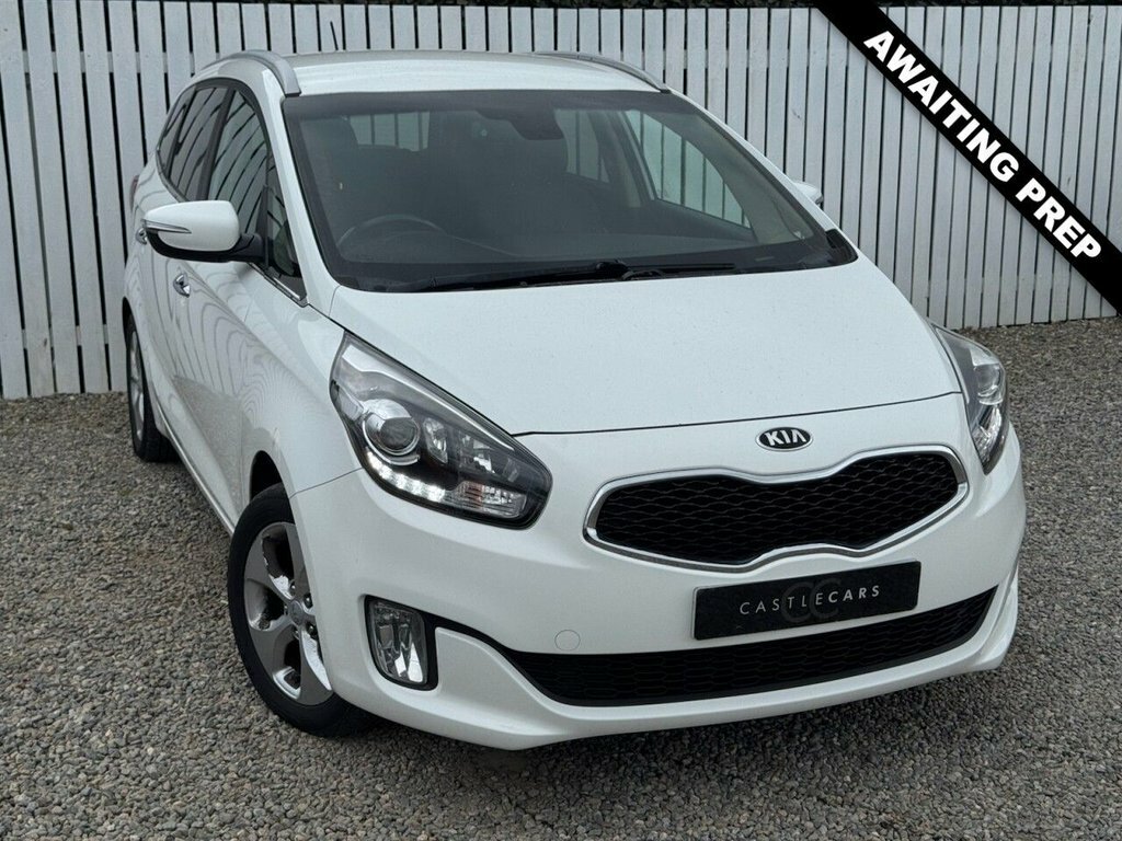Kia Carens 1.7L 2 White